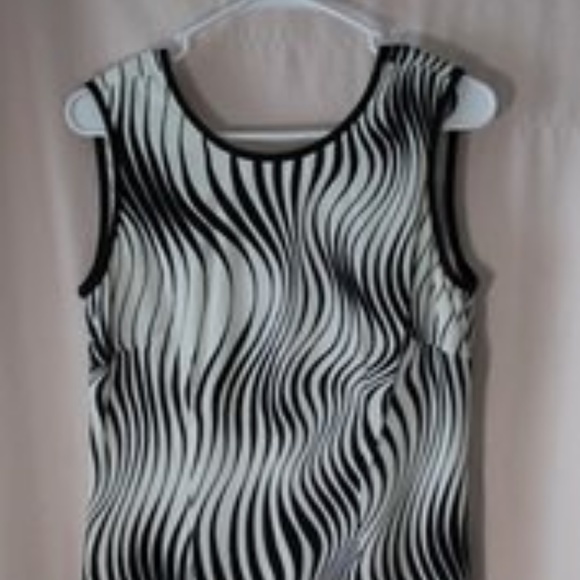 Datiani Dress - Picture 2 of 4